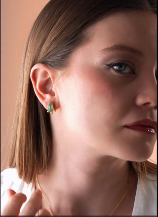 Kyra Kadın Minimalist Küpeler