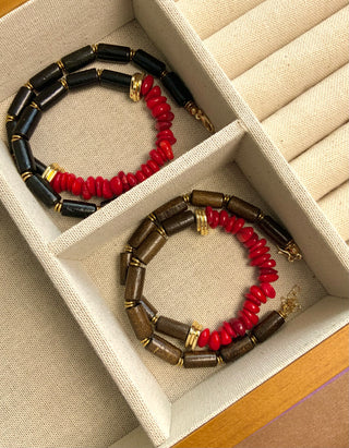 siyah ve kahverengi ahşap mercan kadın kolye