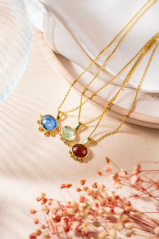 Kyra Kadın Minimalist Kolye